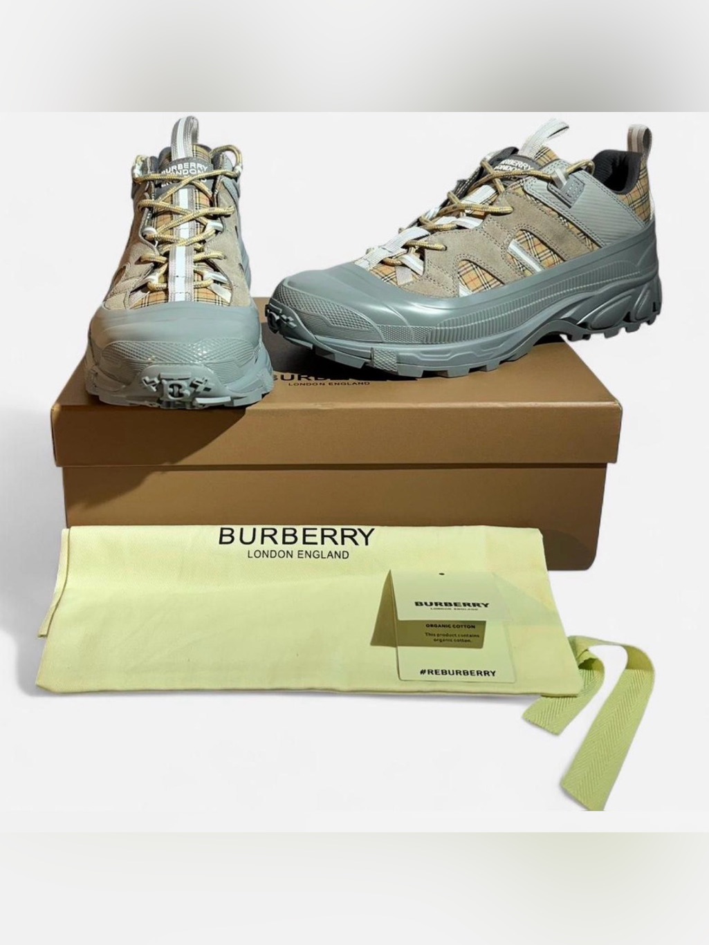 Authentic Burberry 8043864 Arthur Check Sneakers Men’s 11/11.5